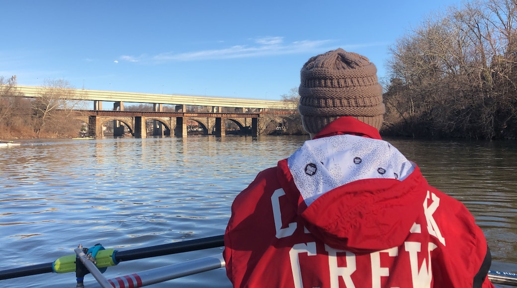 Sculling on the Schuylkill river, Philadelphia. #rowing #philly #kidsfun #philadelphia