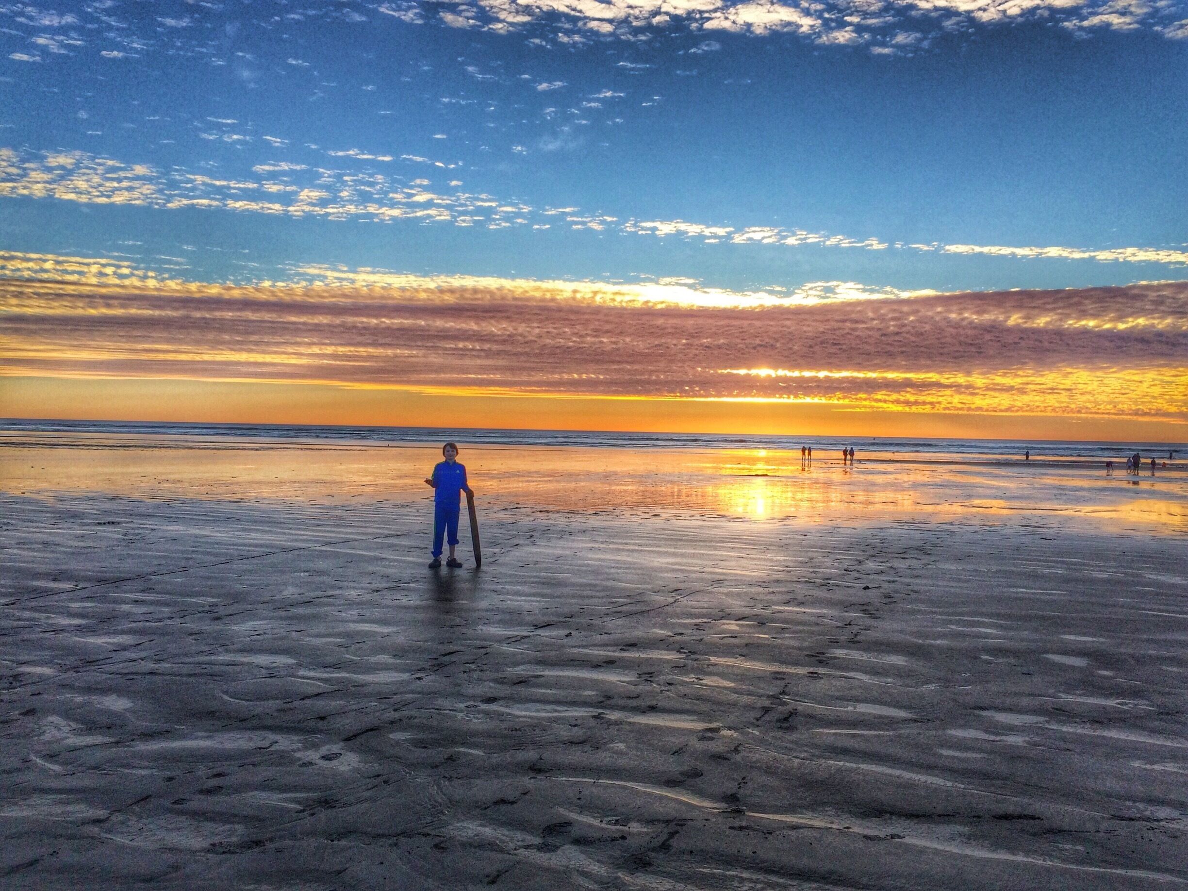 The #beach at Seabrook at low tide and with an amazing sunset! A wonderful place to rent a beautiful beach cottage and play.
#goldenhour

http://www.seabrookcottagerentals.com

Feb. 2015