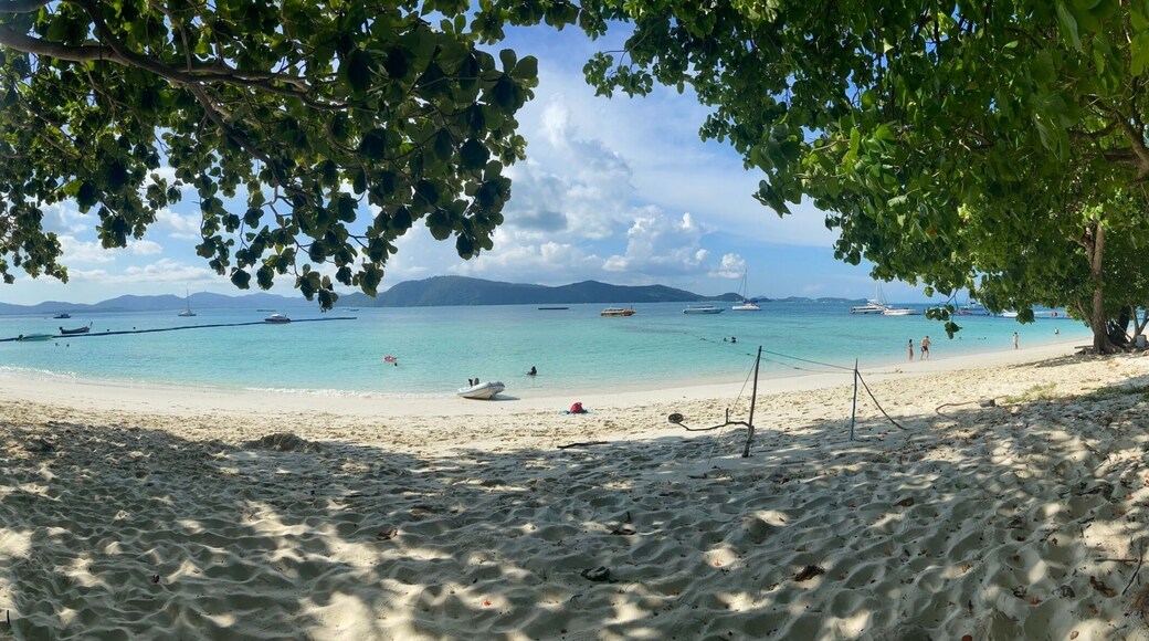 Panorama view at the beautiful and relaxing paradise KOH WAI: Island in Koh Chang Tai, Thailand