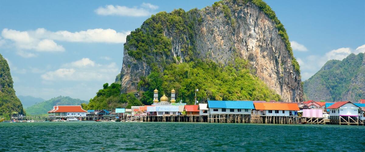 Ko Panyi showing island views and general coastal views