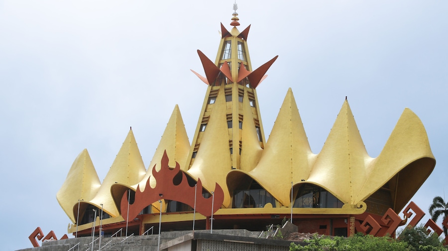 Siger Tower, one of the tourist destinations in Lampung which has panoramic views of the sea and hills, is located close to Bakauheni Harbor