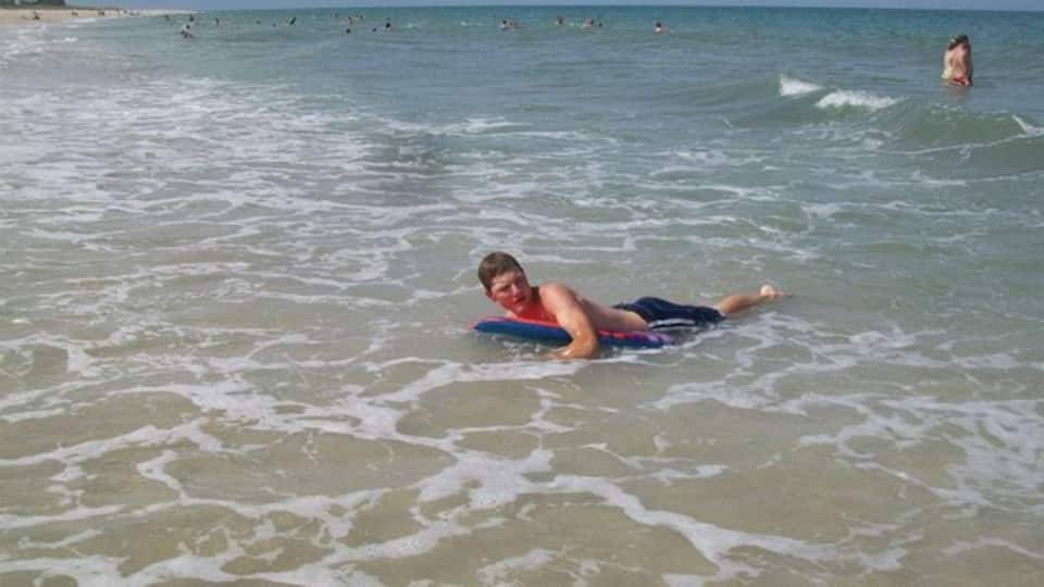 Enjoy bogie boarding and beach activities. Bring your picnic basket too!