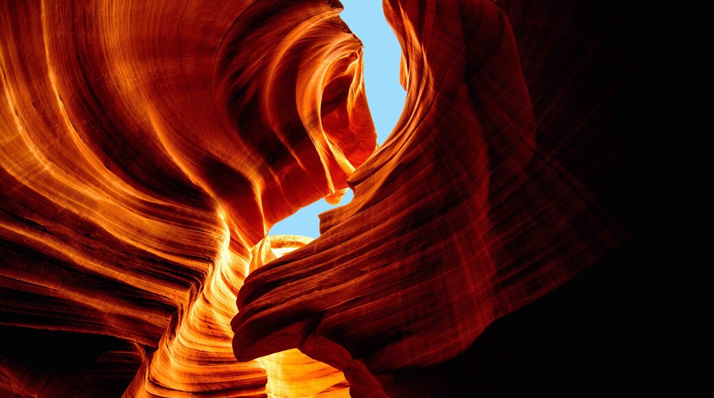 Well this was something that I FINALLY managed to tick off, from my bucket list.
The Antelope Canyon as an absolute beautiful place to visit! The absolute highlight of my trip.