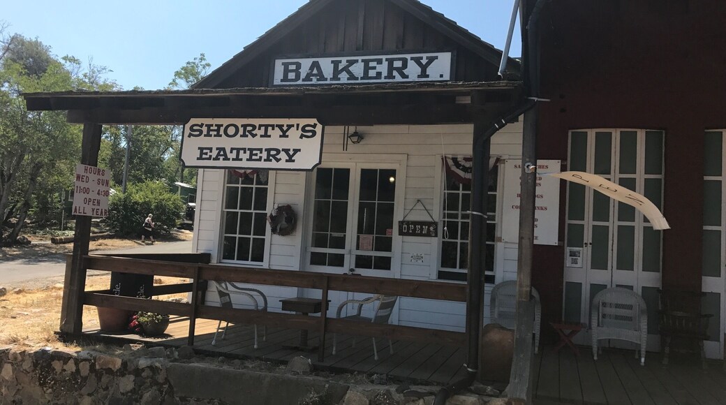 Best thumb cookies I've ever had in an atmospheric Old West building from the California Gold Rush era