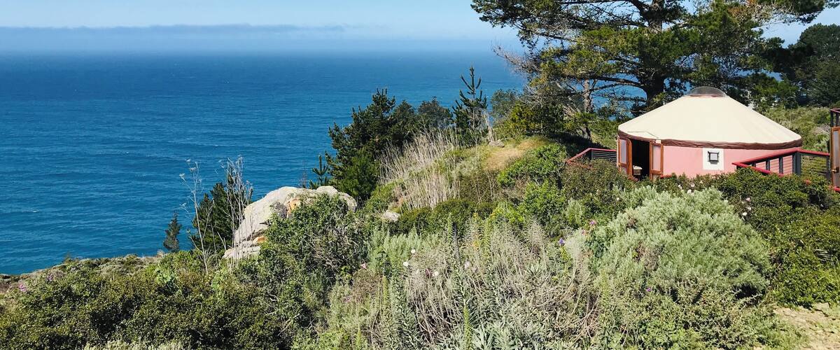 The most breathtaking place we’ve stayed. 14 cliff side yurts in small resort with hot tub and little restaurant, lodge for games and fireplace. . Off the grid, super peaceful and inspiring. Try to get here some time. #trovember