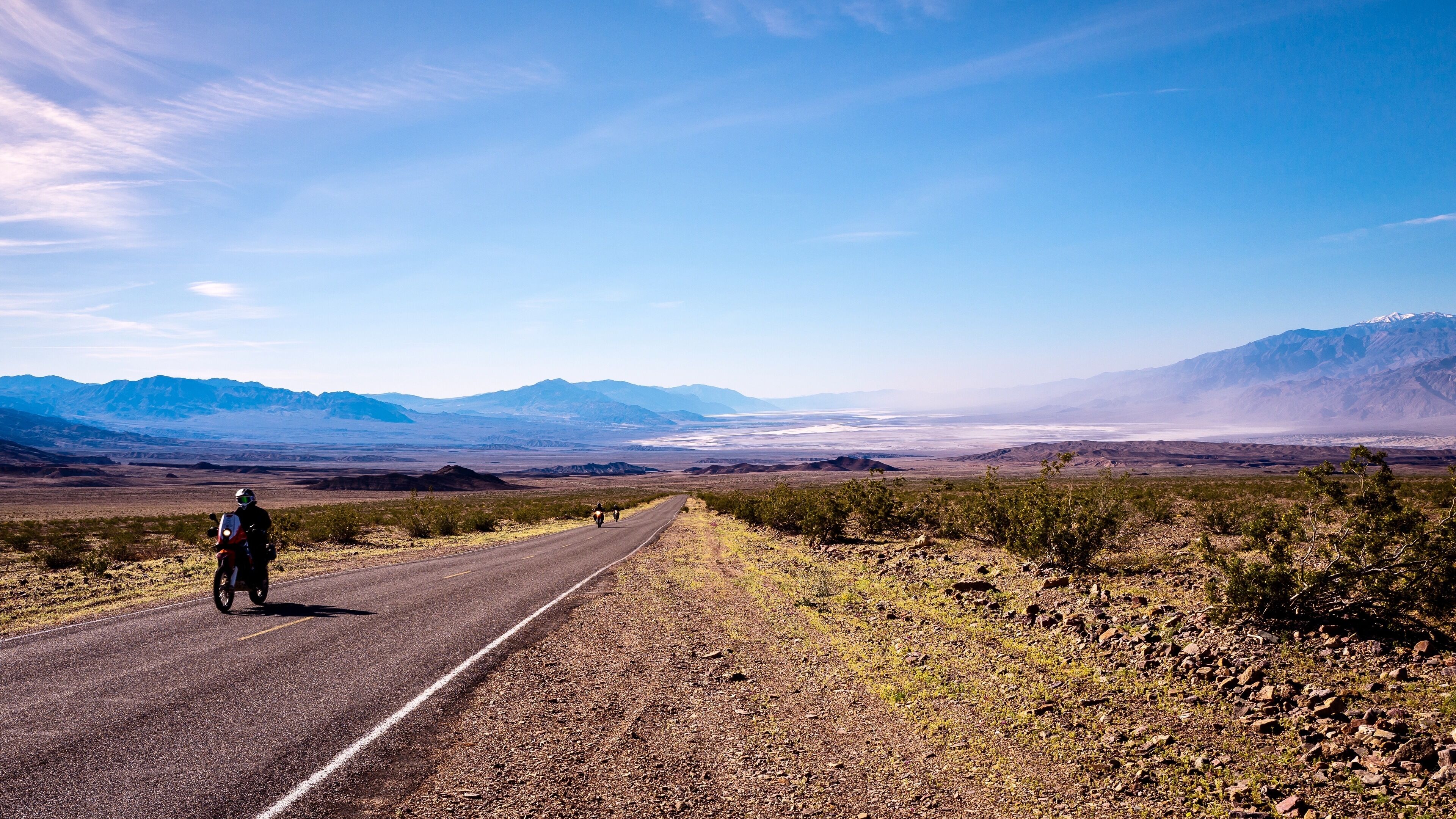 In the middle of nowhere at Death Valley. Riders on the way.
#LifeAtExpediaGroup