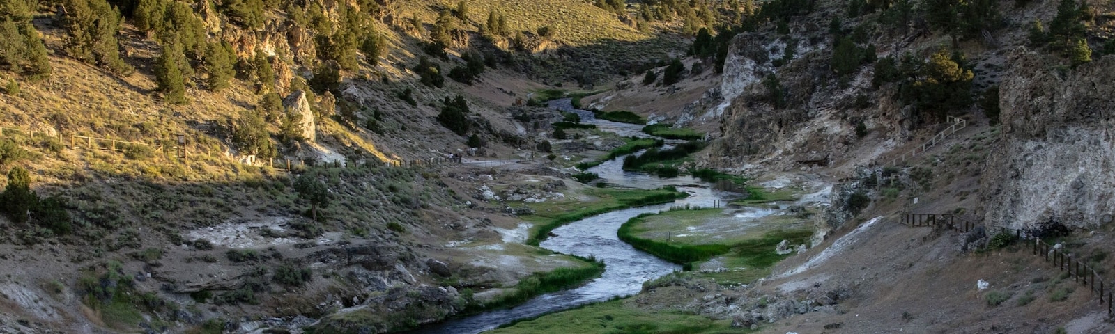 A sunset view of one of Mammoth’s most divine and surreal places. #adventure #canon #travel
