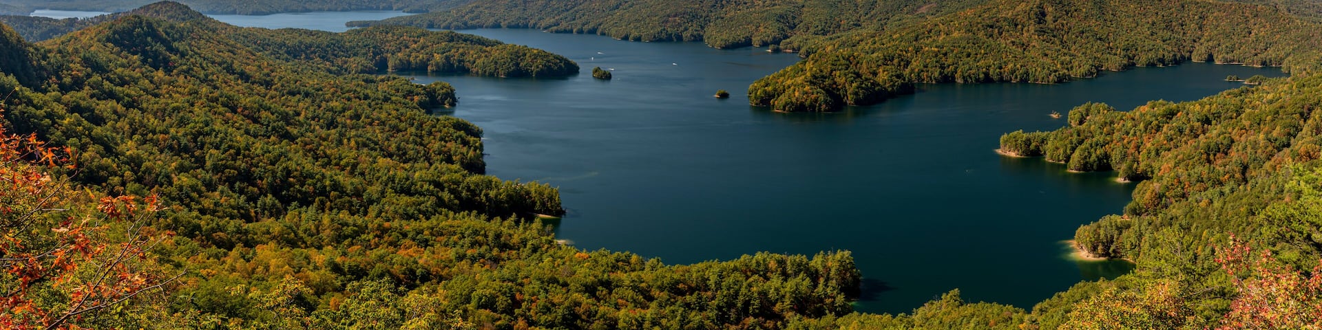 Lake Jocassee from Jumpoff Rock