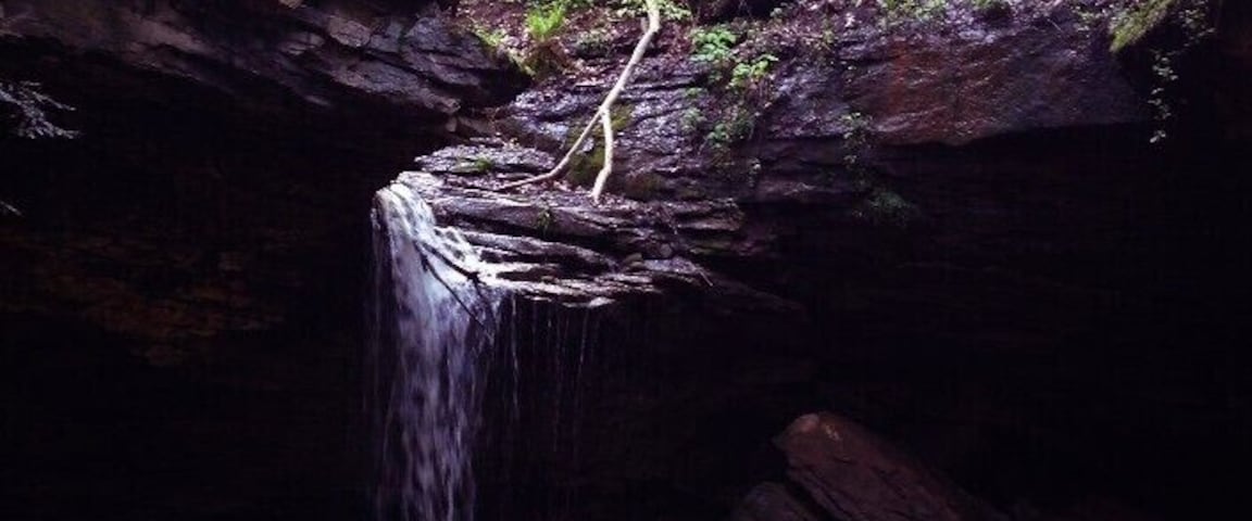 The beautiful waterfall along the Mineral Springs Trail. #hiking