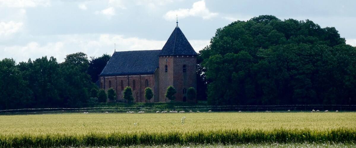 Huizinge. Janskerk 13e eeuw.
#architecture