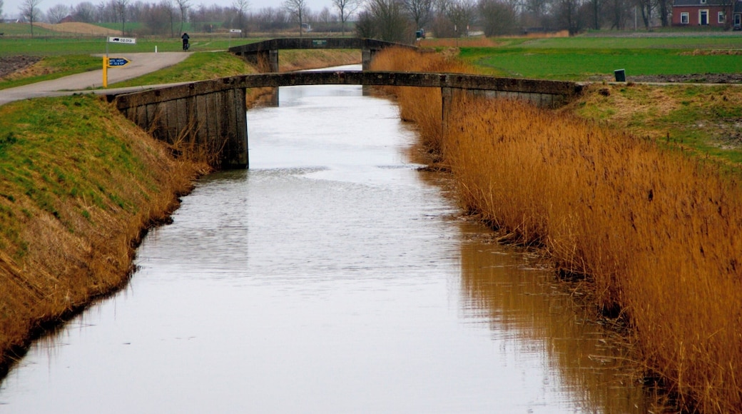 Middendijk, Noordpolderkanaal met Bruggen, Waddenzeeroute