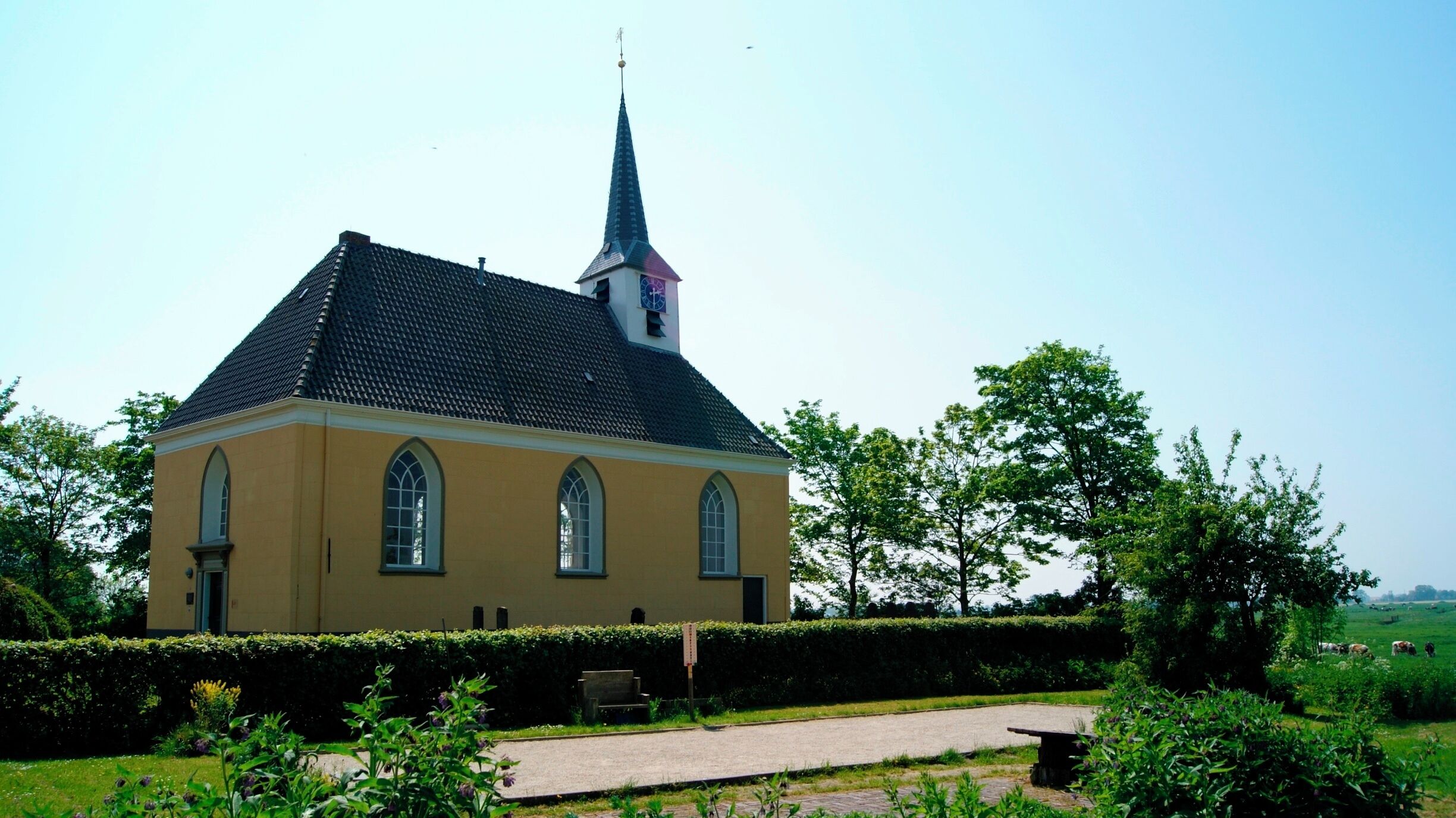 Stitswerd, NH St. Georgiuskerk 1225 verbouwd 1850

#architecture