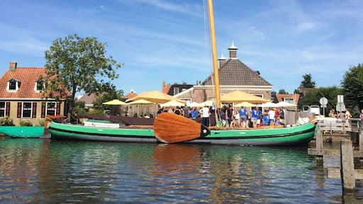 A so called skûtsje at Gaastmeer (Lake Gaast) Friesland. Former cargo ships who are used for sailing races nowadays.
cities in Friesland yearly compete with each other in August, having their own skûtsje (skutsje silen)