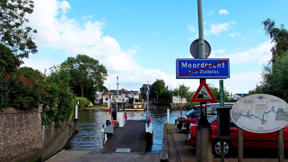 Sign of end urban area of Moordrecht in the Netherlands, part of municipality Zuidplas at the quay of the ferry over river Hollandsche IJssel