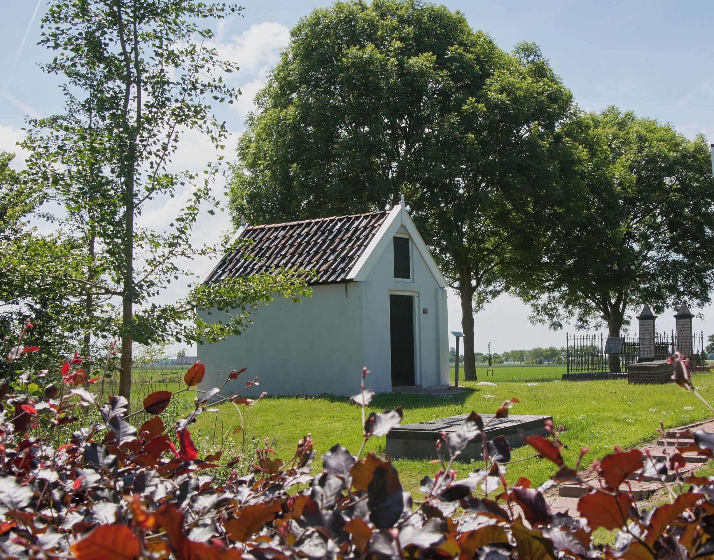 Eppenhuizen. 
Baarhuisje bij de Maria Kerk. 

#architecture