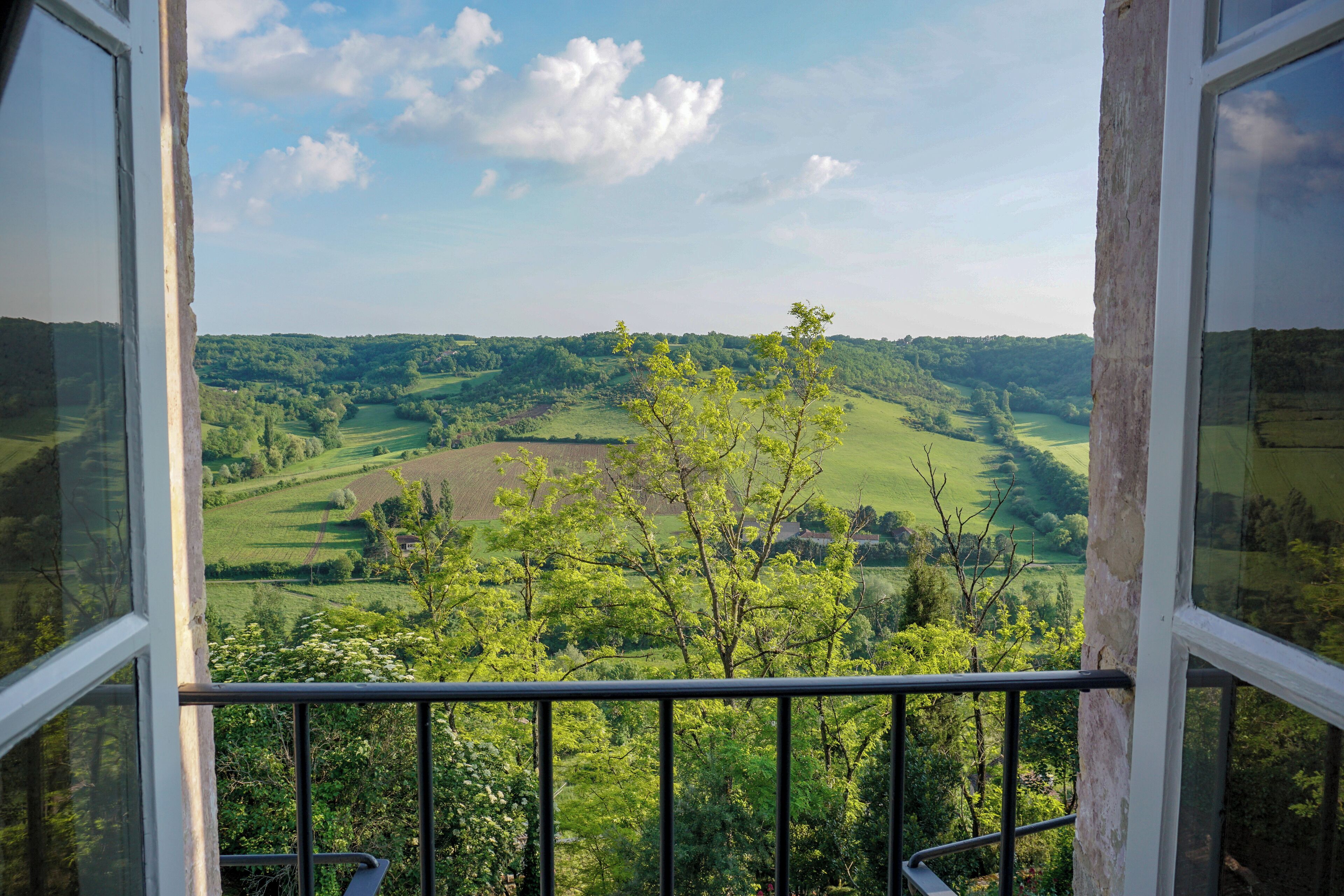 Le Secret du Chat in Cordes sur Ciel is a special hideaway filled with lovely people, local wine and cheese. 