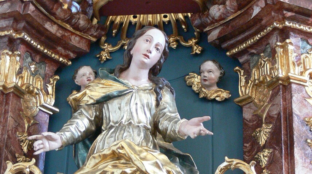 Putzleinsdorf ( Upper Austria ). Saint Vitus parish church: Altar ( 18th century ) of Virgin Mary - Statue of Virgin Mary.
