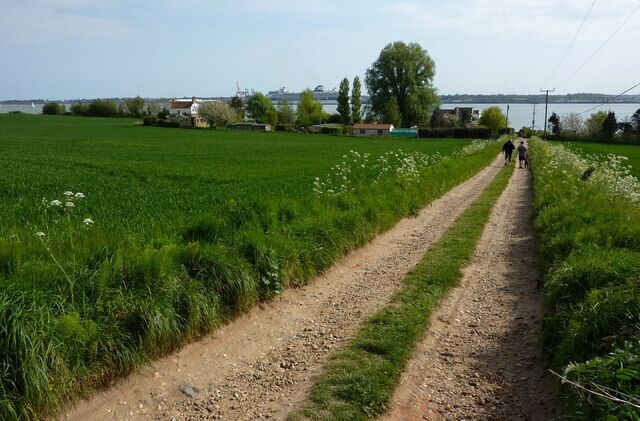 Track to the Stour at Erwarton Bay The path crosses open fields from Shotley village.