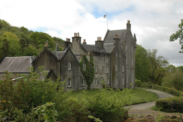 Lunga House and Estate