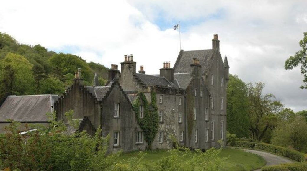 Lunga House and Estate