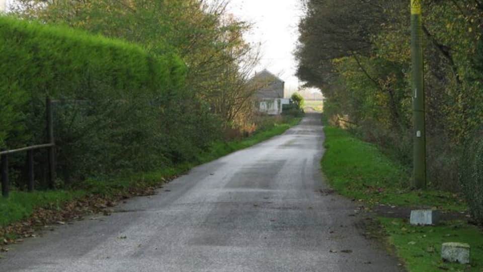 Bolton's Cop A road going out on to the mosslands. I'm not sure of the derivation of the name Cop for a road but maybe the original track was on a raised bank because the ground was too boggy.