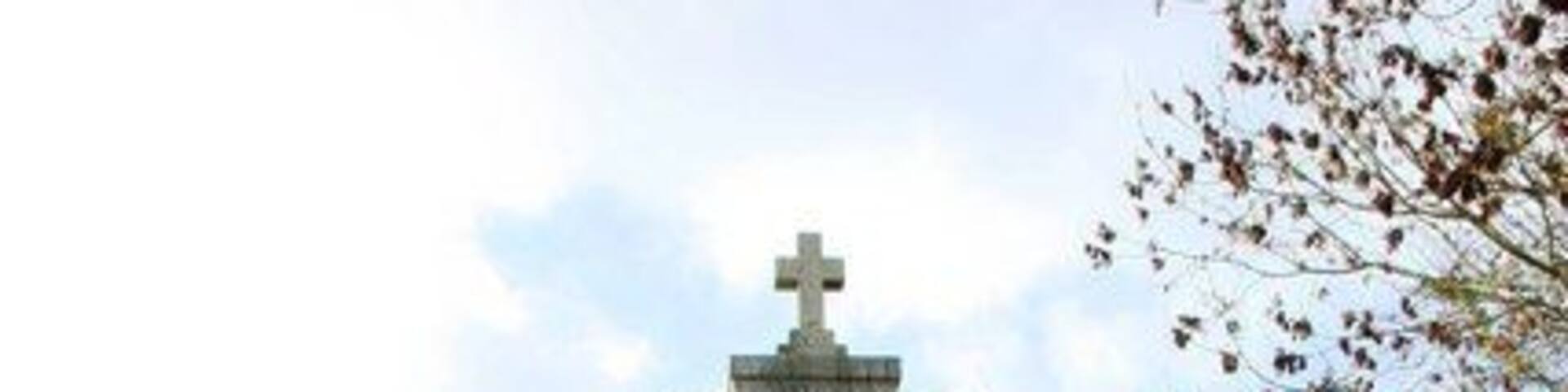 Kilmartin War Memorial Least we should forget.Harder to do than most places, Kilmartin worshippers pass underneath the arch bearing the names of the fallen.