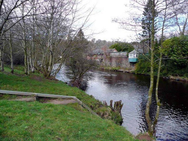 Riverside housing at Catrine Taken from the River Ayr Way.