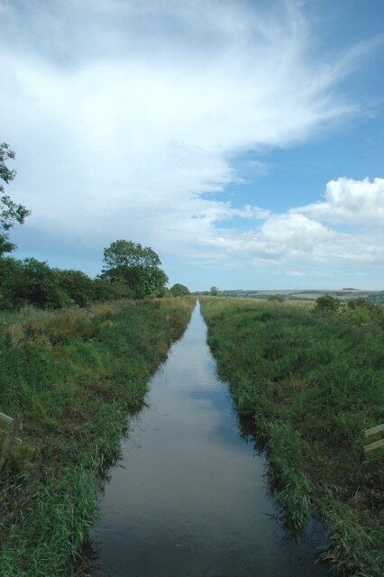 The River Hertford from Flixton Bridge Not much of a river perhaps, and much changed by human activity into its current straight bed, the Hertford shares with its more attractive sister, the Yorkshire Derwent to the north, the distinction of being a river which rises near the coast and then flows inland.