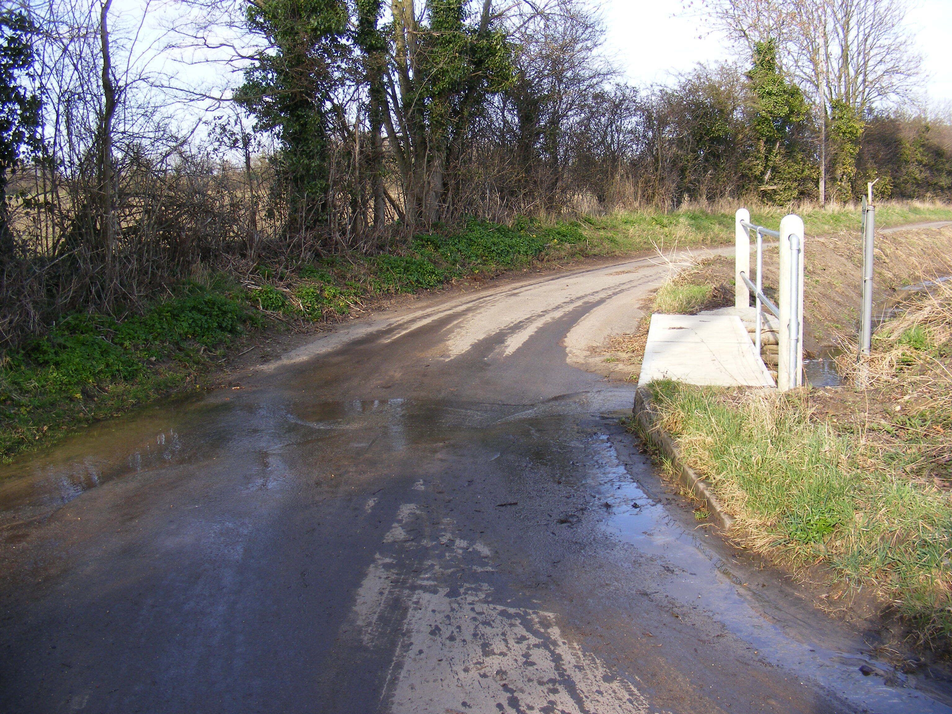Ford in Hawthorn Road, Theberton