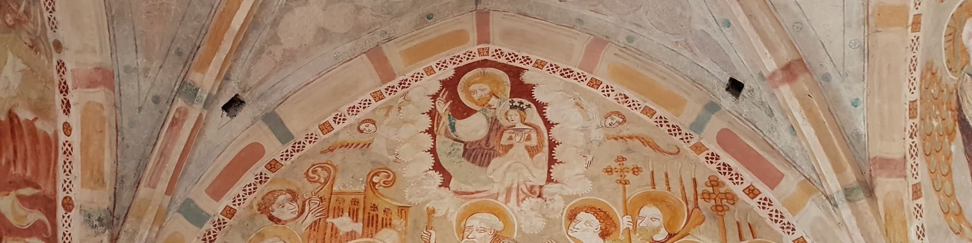 Linden (Dietramszell), Filialkirche zur Schmerzhaften Muttergottes, ehemaliger Chorturm - jetzt Vorhalle, gotische Wandmalerei um 1400 Tod Mariens im Kreis der Apostel.