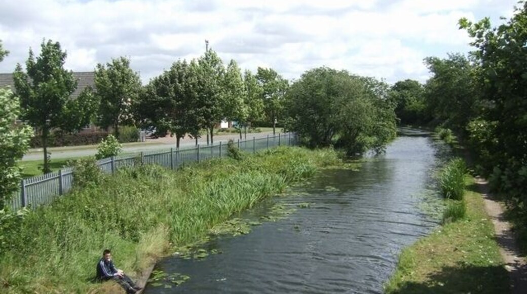 Wyrley and Essington Canal Alongside Hawbush Road. The Curly Wyrley wanders around following the contours avoiding the need for locks.