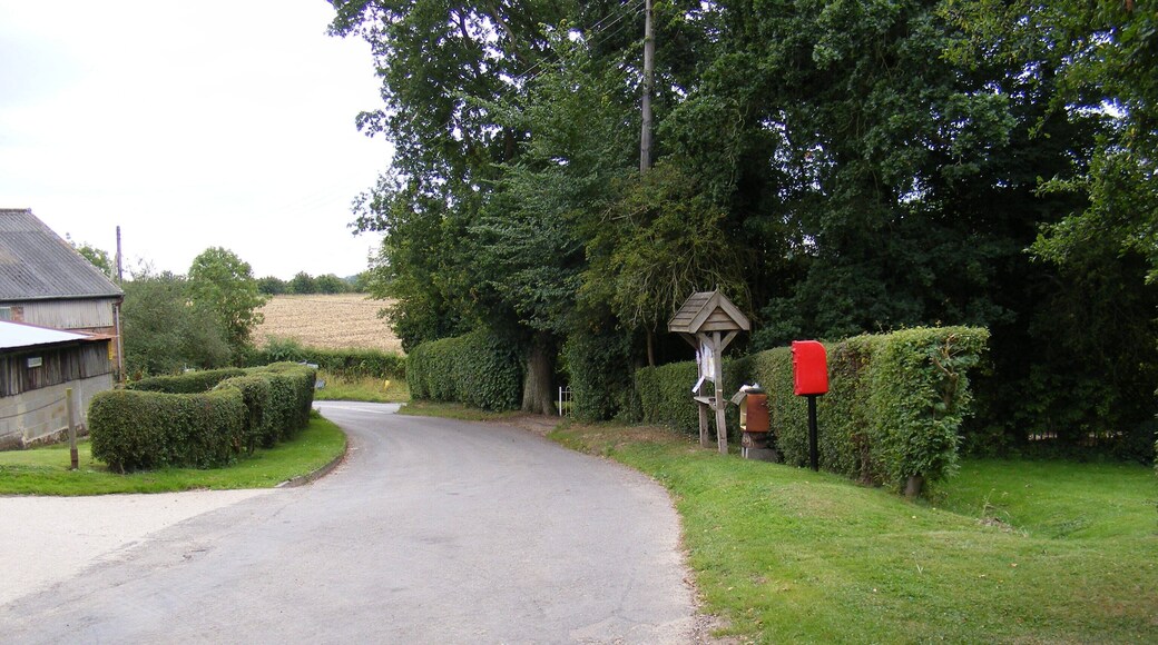 Bruisyard Road & College Farm Postbox Postbox No. IP17 4608 Church Road is in the distance