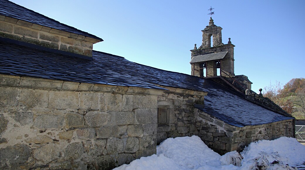 Parish church of Suarbol, Candín (León, Spain)