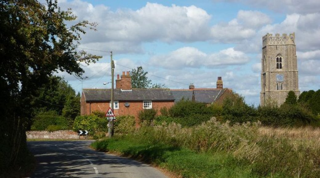 Lane junction and Kersey church tower Approaching the junction of Mill Lane and Church Hill which climbs up from the main village.