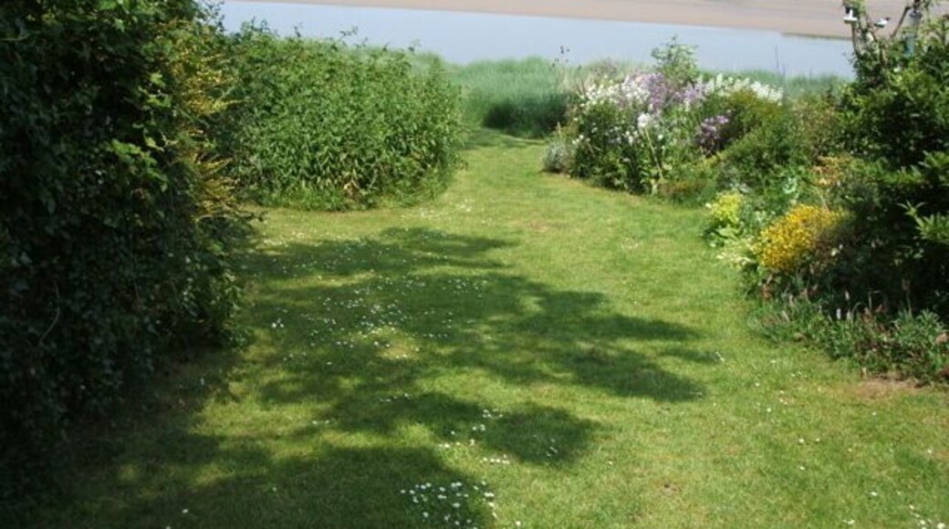 View onto the river Wyre from the footpath