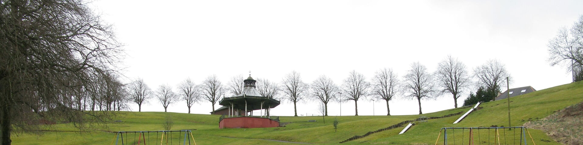 Alexander Hamilton Memorial Park The Alexander Hamilton Memorial Park, along with the bandstand, was presented to the village by Alexander Hamilton in May 1925. The bandstand, in the centre of the photograph, originated from the Great Glasgow Exhibition of 1911.