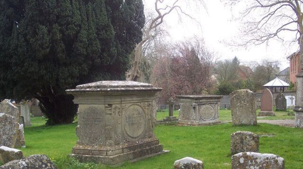 Church of St Thomas a Becket, Tilshead - Churchyard