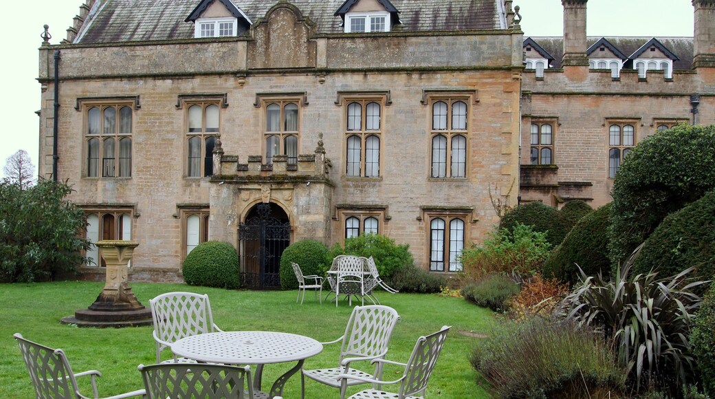 Newstead Abbey Gardens, Ravenshead, Notts