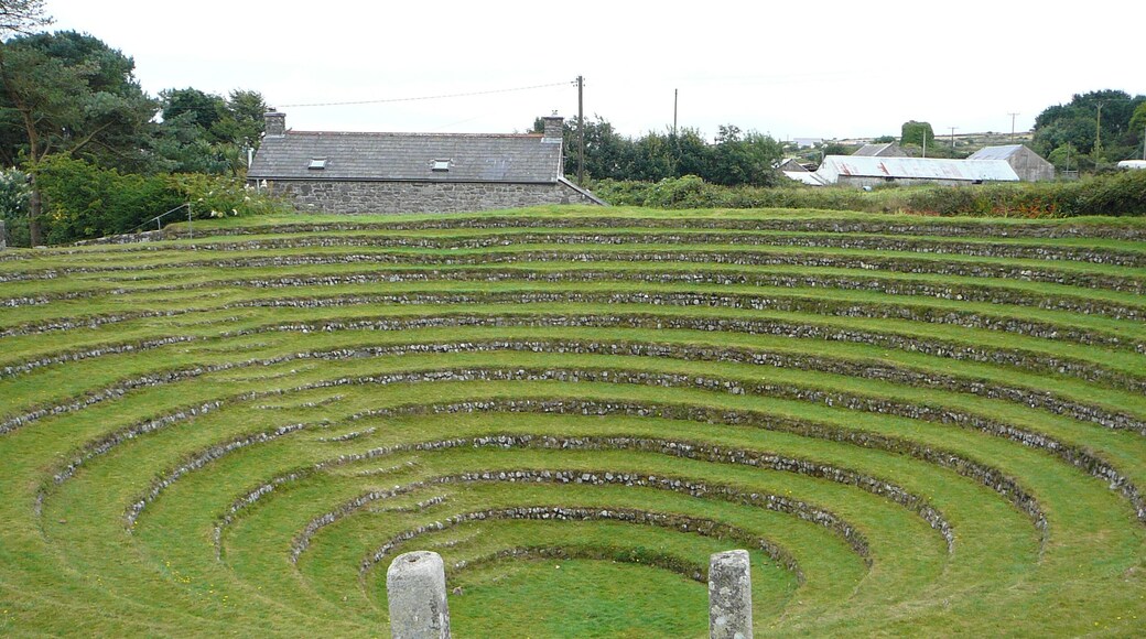 A high wind drove Wesley into Gwennap Pit for the first time on the Sunday evening of September 5 1762. That afternoon he had spoken in the open air at Redruth but "the wind was so high at five that I could not stand in the usual place at Gwennap. But at a small distance was a hollow capable of containing many 1,000 people. I stood on one side of this amphitheatre towards the top, with the people beneath and on all sides, and enlarged on those words in the Gospel for the day (Luke 10. 23, 24), 'Blessed are the eyes which see the things that ye see and ... hear the things that ye hear'." www.methodistrecorder.co.uk/cornwall.htm