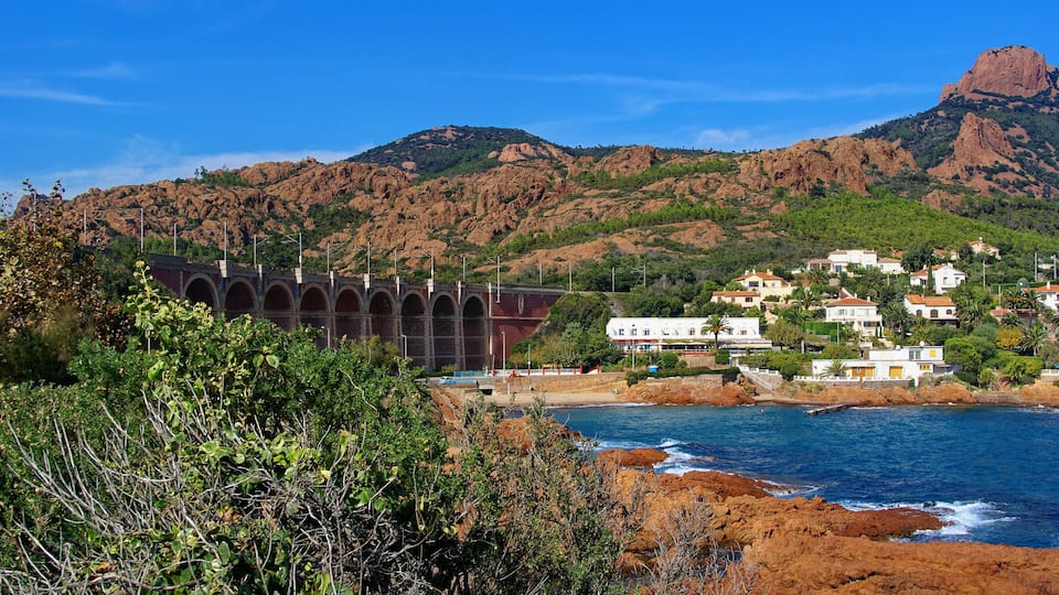 Calanque d'Anthéor - Boulevard Eugène Brieux - View NNE