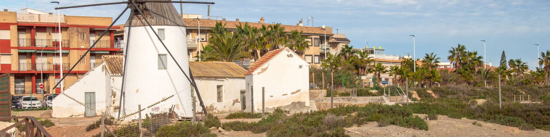 Murcia - San Pedro del Pinatar: sus salinas, playa y espacio natural.
