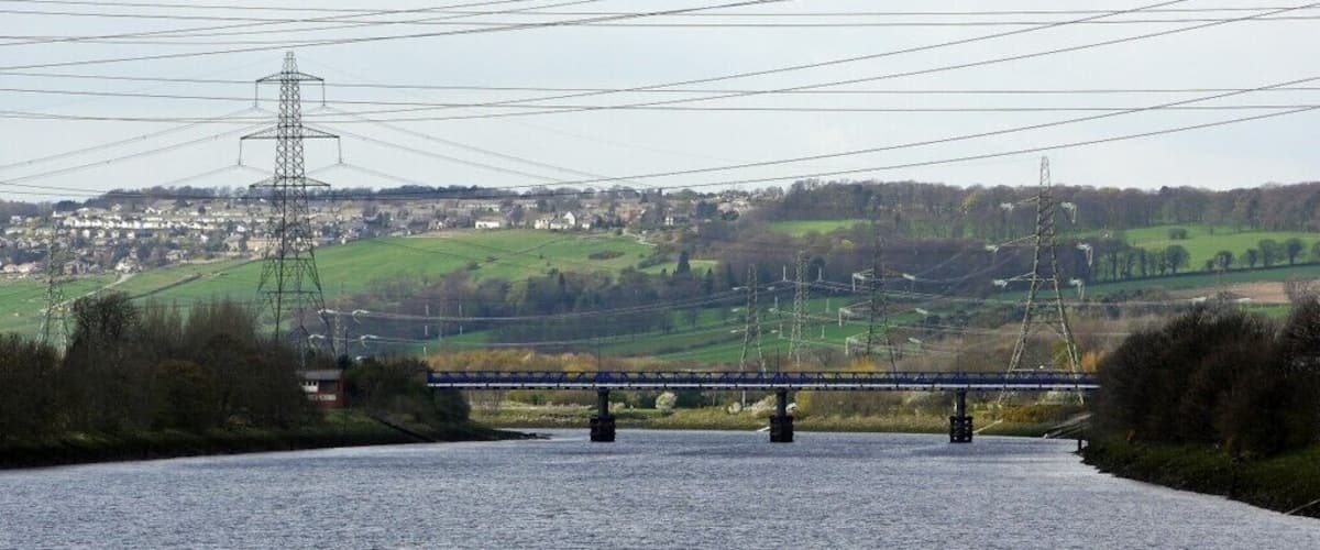 River Tyne below Newburn Bridge, near to Newburn, Newcastle Upon Tyne, Great Britain. Heddon on the Wall can be seen up on the far hill. Similar location to <a href="https://www.geograph.org.uk/photo/235277">NZ1764 : Newburn Riverside</a> with the big lens attached.