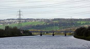 River Tyne below Newburn Bridge, near to Newburn, Newcastle Upon Tyne, Great Britain. Heddon on the Wall can be seen up on the far hill. Similar location to <a href="https://www.geograph.org.uk/photo/235277">NZ1764 : Newburn Riverside</a> with the big lens attached.
