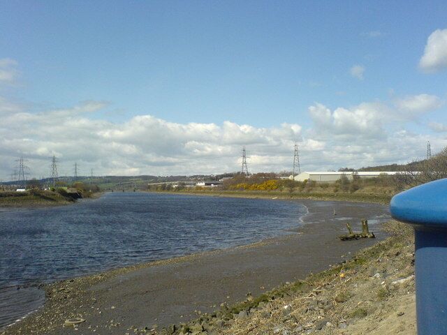 Newburn Riverside. Looking west along the River Tyne with Newburn Bridge in the distance. I've seen grey seals as well as many wading birds from this point many times.