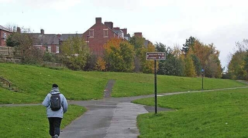 Hadrian's Way, Lemington Hadrian's Way, a path from Wylam to Newcastle along the north bank of the Tyne, carries both Hadrian's Cycleway http://www.cycle-routes.org/HADRIANSCYCLEWAY/and Hadrian's Wall National Trail http://www.nationaltrail.co.uk/hadrianswall/.