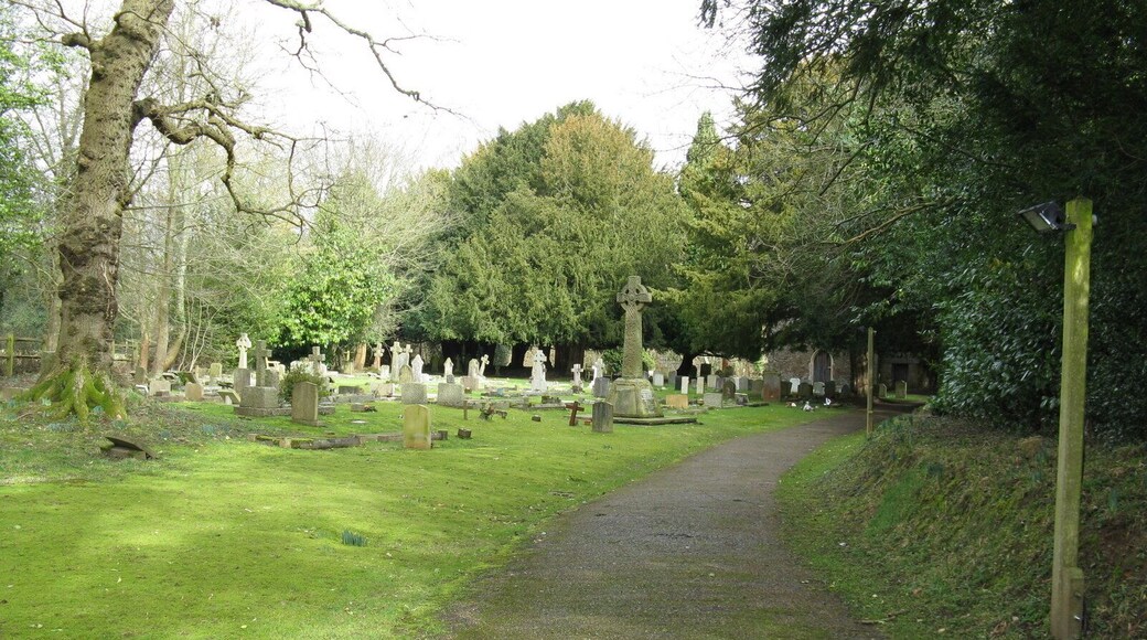 St Laurence graveyard