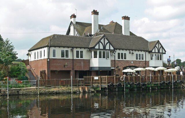 The Otter A river side public house along the River Soar, south of the village of Kegworth, on the border of Leicestershire and Nottinghamshire.