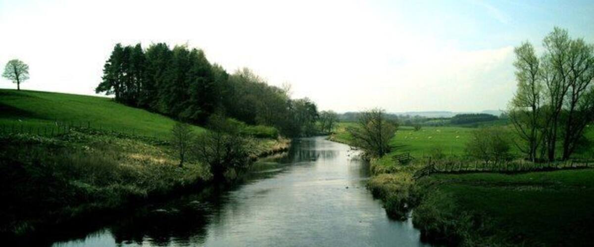 River Ribble from Halton Bridge River Ribble looking upstream from Halton Bridge near Hellifield