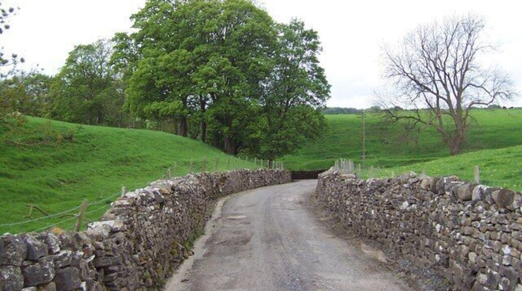 Access Lane from Swinden. This connects the small community of Swinden to the A682 Long Preston/Gisburn Road