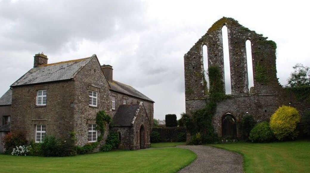 Ruins of Frithelstock Priory The Frithelstock Priory was founded about 1220 and was dissolved in 1536. Only ruins remain. The building on the left is the Grade II listed Cloister Hall Farmhouse.